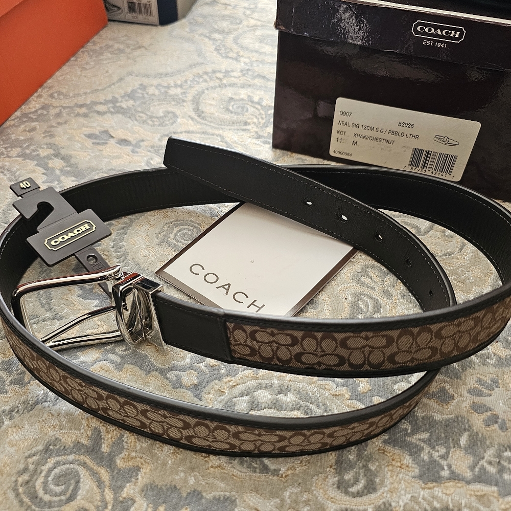 Coach Men's Brown Signature Belt